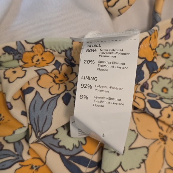 Cupshe Ditsy Floral Flutter Sleeve One-Piece Swimsuit V Neck Lace Up Back Large - Picture 9 of 10